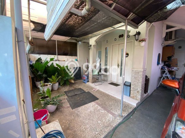 Rumah Luas Asri 4 KT Siap Pakai di Galaxy Bekasi Rumah Luas Asri 4 KT Siap Pakai di Galaxy Bekasi