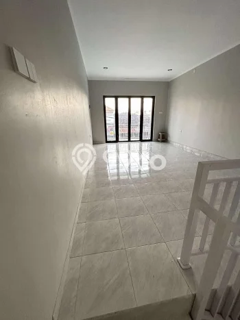 KAWASAN KOMERSIAL! Ruko Disewakan Kawasan Denpasar Timur, Luas 63m², Lokasi Strategis KAWASAN KOMERSIAL! Ruko Disewakan Kawasan Denpasar Timur, Luas 63m², Lokasi Strategis