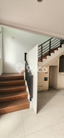Siap Huni Hunian Elit 6 Kamar di Kelapa Gading Dekat ke Mana Saja Siap Huni Hunian Elit 6 Kamar di Kelapa Gading Dekat ke Mana Saja