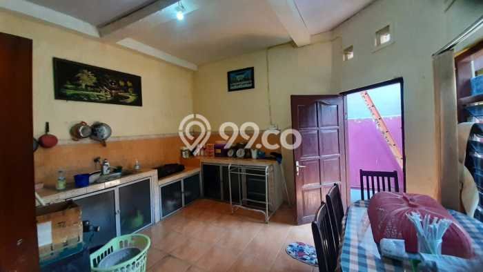 Dijual Rumah Kost di Wonodri, Semarang, 12 KT, 12 KM, Bangunan 300m2 Dijual Rumah Kost di Wonodri, Semarang, 12 KT, 12 KM, Bangunan 300m2
