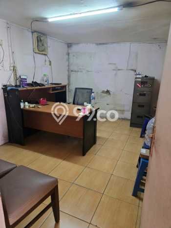 Unit Gudang Tersedia di Kapuk Spesifikasi LB 892m2 Unit Gudang Tersedia di Kapuk Spesifikasi LB 892m2