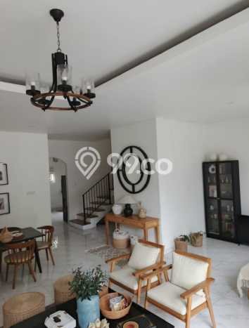 Rumah Elit Modern Tanpa Renovasi di BSD Tangerang Rumah Elit Modern Tanpa Renovasi di BSD Tangerang