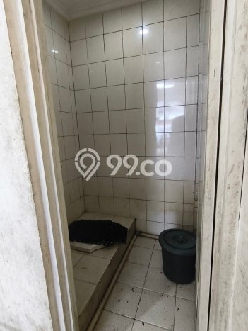 AREA KOMERSIAL! Ruko For Rent di Tangerang, Luas 29m², Jalan Utama AREA KOMERSIAL! Ruko For Rent di Tangerang, Luas 29m², Jalan Utama