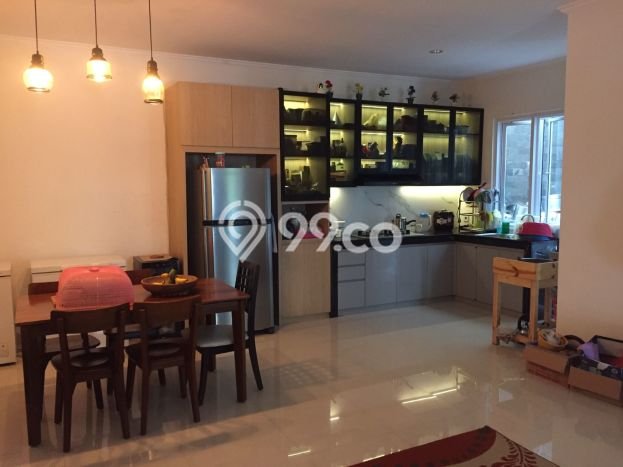 Rumah Elit Modern Siap Huni di BSD Tangerang Rumah Elit Modern Siap Huni di BSD Tangerang