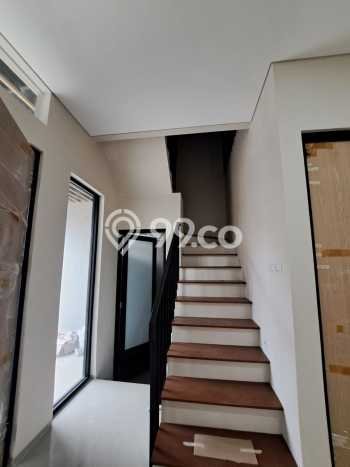 Hunian Nyaman Asri 3 KT Siap Pakai di BSD Tangerang Hunian Nyaman Asri 3 KT Siap Pakai di BSD Tangerang