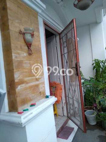 Rumah Modern 2 KT di Taman Palem Jakarta Barat Unfurnished Rumah Modern 2 KT di Taman Palem Jakarta Barat Unfurnished