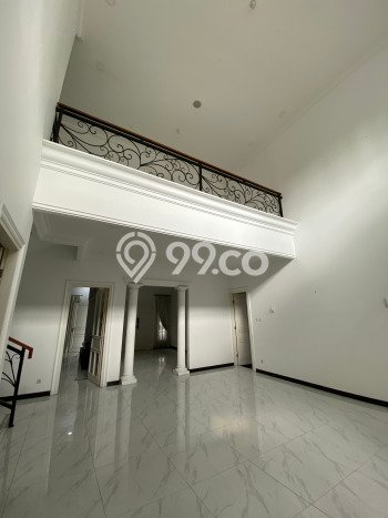 Jual Rumah Luas Elegan Dengan View Eksklusif di Kemang, Jakarta Selatan Jual Rumah Luas Elegan Dengan View Eksklusif di Kemang, Jakarta Selatan