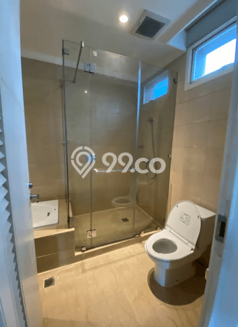 Hunian Modern Disewakan di Sudirman Jakarta Selatan 3 KT & 3 KM Hunian Modern Disewakan di Sudirman Jakarta Selatan 3 KT & 3 KM