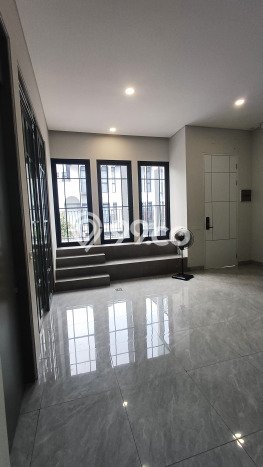 Jual Rumah Luas Elegan Dengan View Eksklusif di BSD Green Wich, Tangerang Jual Rumah Luas Elegan Dengan View Eksklusif di BSD Green Wich, Tangerang