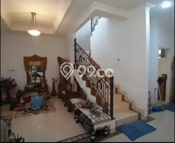 Hunian Mewah Siap Huni LT 220m2 di Ciputat, Tangerang Selatan Hunian Mewah Siap Huni LT 220m2 di Ciputat, Tangerang Selatan
