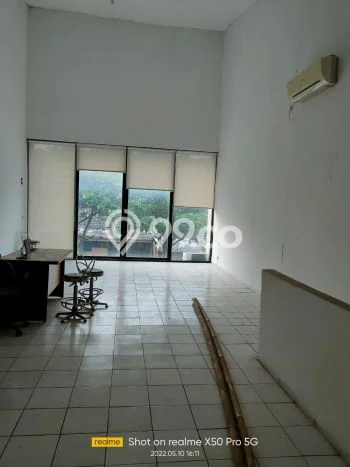 LOKASI PREMIUM! Ruko di Pamulang, Luas 120m2m², Jalan Utama, Kawasan Bisnis LOKASI PREMIUM! Ruko di Pamulang, Luas 120m2m², Jalan Utama, Kawasan Bisnis