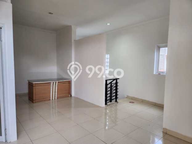 HARGA BERSAING! Ruko di Kiaracondong, Luas 300m2m², Area Komersial HARGA BERSAING! Ruko di Kiaracondong, Luas 300m2m², Area Komersial