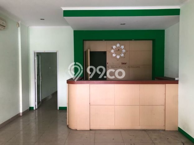 Ruko bagus disewakan di Batununggal Bandung dengan LB 236m2 harga sewa terbaik Ruko bagus disewakan di Batununggal Bandung dengan LB 236m2 harga sewa terbaik