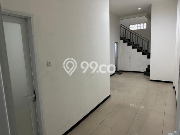 Ruko Disewa di Lengkong, Bandung, LT 116m2 / LB 280m2 Ruko Disewa di Lengkong, Bandung, LT 116m2 / LB 280m2