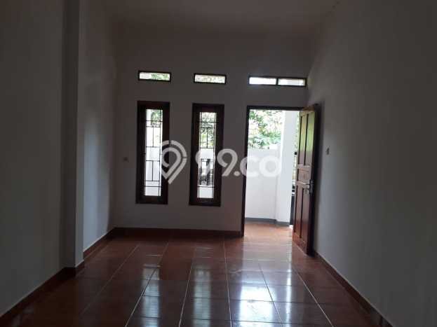 Hunian Strategis 2 KT LB 80m2 Kondisi Bagus di Cibubur Hunian Strategis 2 KT LB 80m2 Kondisi Bagus di Cibubur
