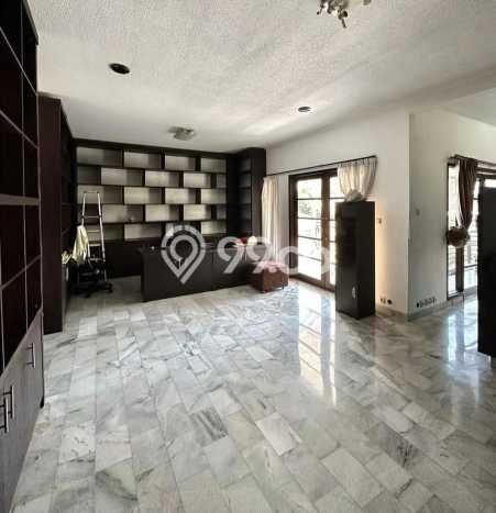 Rumah Mewah Dijual LT 261m2 di Jagakarsa, Jakarta Selatan Rumah Mewah Dijual LT 261m2 di Jagakarsa, Jakarta Selatan