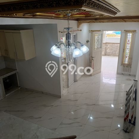 Jual Rumah Eksklusif 4 KT di Cibubur, Bekasi Jual Rumah Eksklusif 4 KT di Cibubur, Bekasi