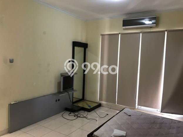 Rumah Modern 4 Kamar LT 200m2 di Cibubur Rumah Modern 4 Kamar LT 200m2 di Cibubur
