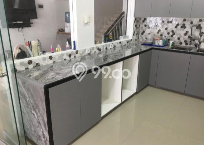 Ready to Use! Luxury House LT 315m2 Desain Elegan di Sentul City Ready to Use! Luxury House LT 315m2 Desain Elegan di Sentul City
