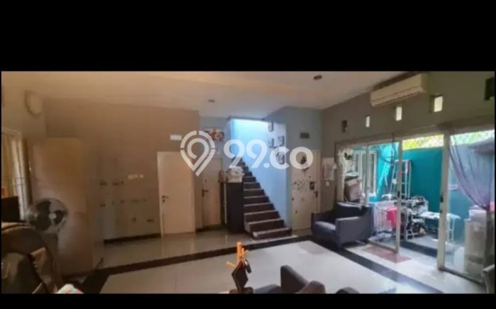 For Sale Hunian Rumah Terawat 5 Kamar di Cibubur, Bekasi For Sale Hunian Rumah Terawat 5 Kamar di Cibubur, Bekasi