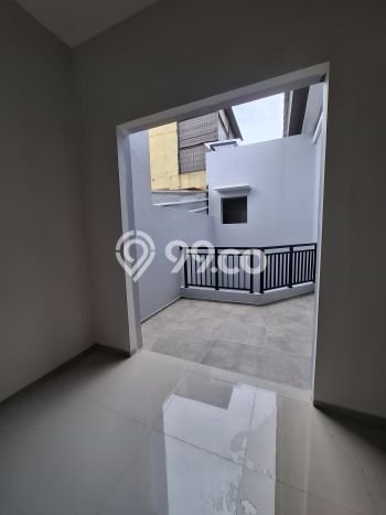 Jual Rumah Luas Megah Dengan View Eksklusif di Cibubur, Bekasi Jual Rumah Luas Megah Dengan View Eksklusif di Cibubur, Bekasi