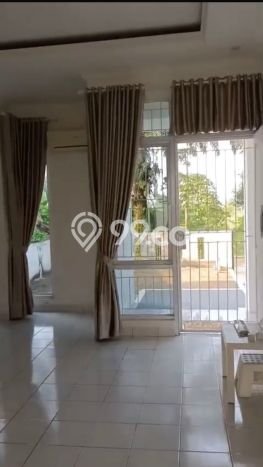 Dijual Rumah Eksklusif 2 KT di Cibubur, Depok Dijual Rumah Eksklusif 2 KT di Cibubur, Depok