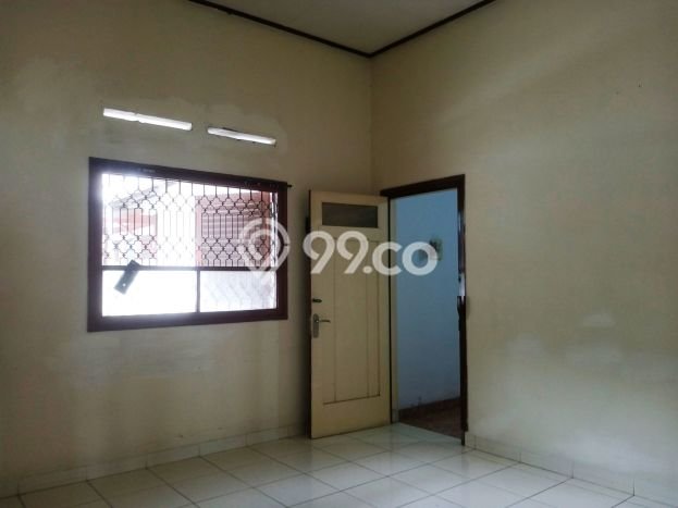 Rumah di Magelang Utara, Magelang, Luas 761m2m² Bangunan 400m2m² Rumah di Magelang Utara, Magelang, Luas 761m2m² Bangunan 400m2m²