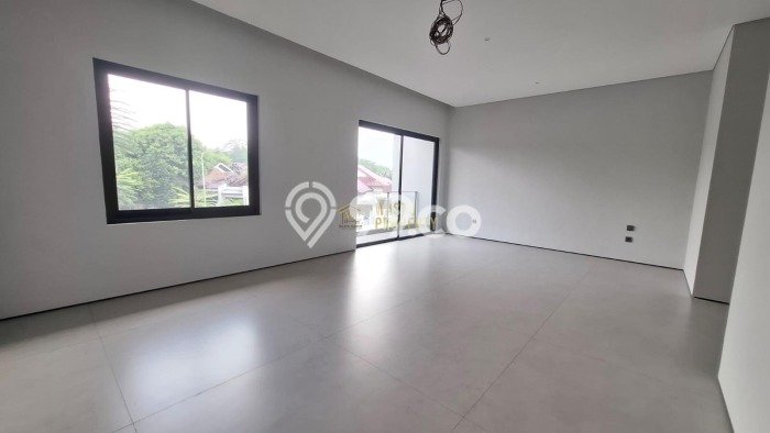Dijual Rumah Premium dengan Fasilitas Sekitar Lengkap di Pamulang, Tangerang Selatan Dijual Rumah Premium dengan Fasilitas Sekitar Lengkap di Pamulang, Tangerang Selatan