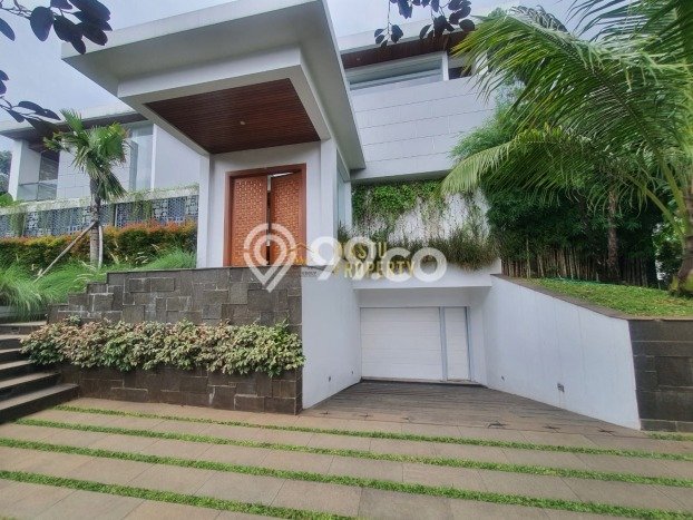 Dijual Hunian Mewah dengan Fasilitas Sekitar Komplit di Kebayoran Lama, Jakarta Selatan Dijual Hunian Mewah dengan Fasilitas Sekitar Komplit di Kebayoran Lama, Jakarta Selatan