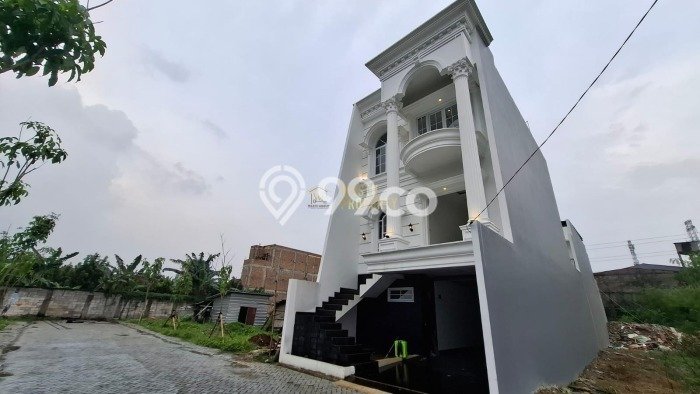 Dijual Rumah Premium dengan Fasilitas Sekitar Lengkap di Jagakarsa, Jakarta Selatan Dijual Rumah Premium dengan Fasilitas Sekitar Lengkap di Jagakarsa, Jakarta Selatan