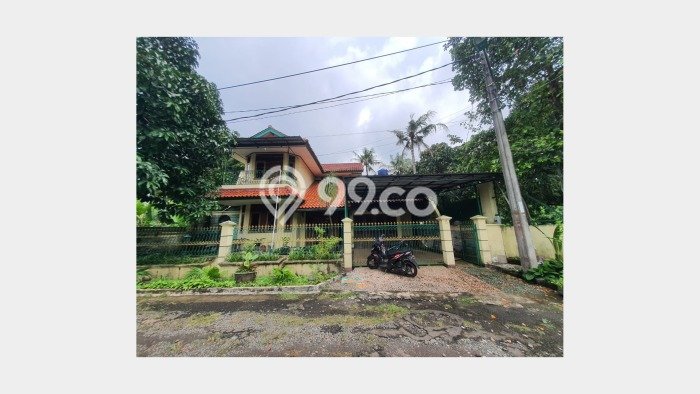 Ready to Use! Luxury House LT 278m2 Desain Elegan di Cibubur Ready to Use! Luxury House LT 278m2 Desain Elegan di Cibubur