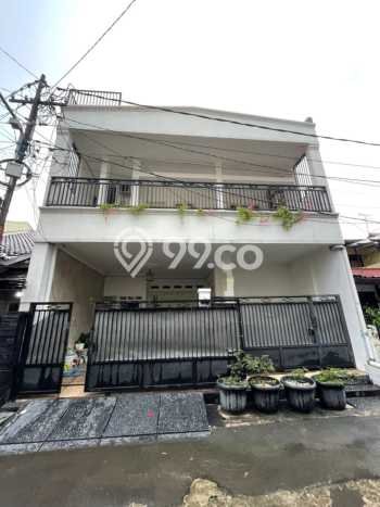 Rumah Luas Asri 5 KT Siap Huni di Pondok Bambu Jakarta Timur Rumah Luas Asri 5 KT Siap Huni di Pondok Bambu Jakarta Timur