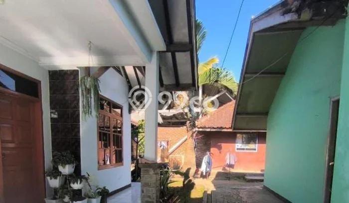 Hunian Cantik Minimalis Lb 256m2 di Parongpong, Bandung Barat Hunian Cantik Minimalis Lb 256m2 di Parongpong, Bandung Barat