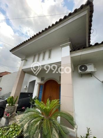Ready to Use! Premium House LT 224m2 Desain Modern di Moch Toha Ready to Use! Premium House LT 224m2 Desain Modern di Moch Toha