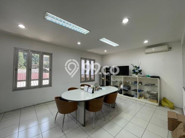 INVESTASI POTENSIAL! Gudang di Cimahi Tengah, Luas 882m2m², Area Bisnis INVESTASI POTENSIAL! Gudang di Cimahi Tengah, Luas 882m2m², Area Bisnis