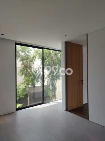 Rumah Bagus kawasan Batununggal, Bandung, LT 200m² LB 270m² HARGA MENARIK! Rumah Bagus kawasan Batununggal, Bandung, LT 200m² LB 270m² HARGA MENARIK!