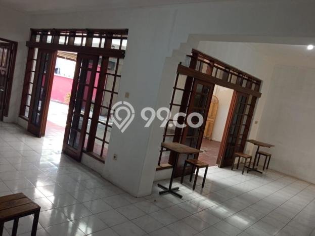LOKASI STRATEGIS! Komersial Disewakan Kawasan , Luas 140m2m², Lokasi Usaha LOKASI STRATEGIS! Komersial Disewakan Kawasan , Luas 140m2m², Lokasi Usaha