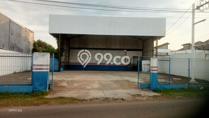 Gudang For Rent di Mundu, Luas 600m², Area Komersial, Siap Operasi Gudang For Rent di Mundu, Luas 600m², Area Komersial, Siap Operasi