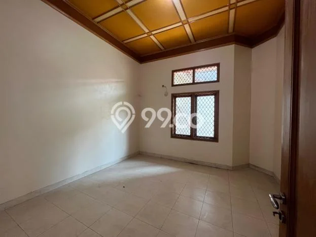 Rumah Asri di Kejaksan, 4 KM, Luas 315m² LB 215m² Rumah Asri di Kejaksan, 4 KM, Luas 315m² LB 215m²
