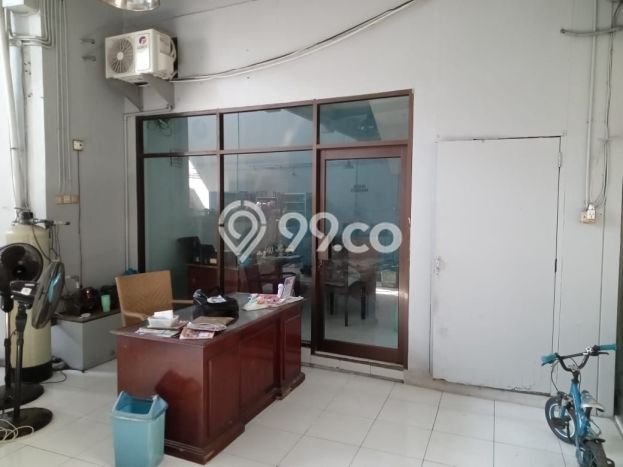 Disewakan Ruko komersial di Kejaksan luas bangunan 500m2 Disewakan Ruko komersial di Kejaksan luas bangunan 500m2