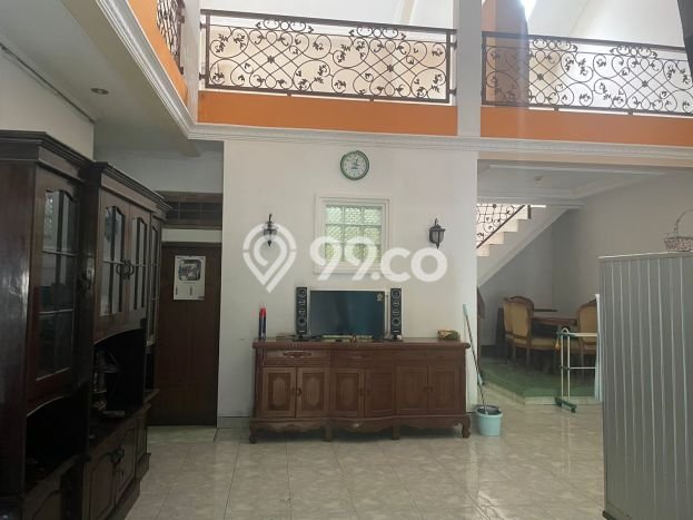 Rumah Tenang area Cirebon Kota, 5 KT, Luas 151m² LB 200m² Rumah Tenang area Cirebon Kota, 5 KT, Luas 151m² LB 200m²