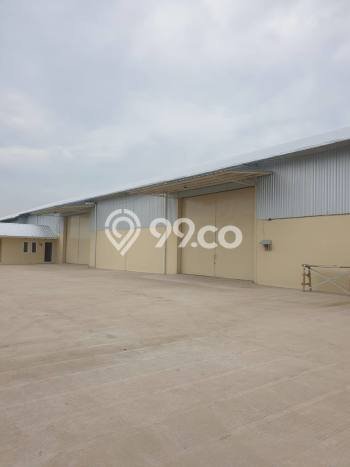 Gudang Area Bisnis di Mundu, Luas 2000m², Pusat Bisnis Gudang Area Bisnis di Mundu, Luas 2000m², Pusat Bisnis