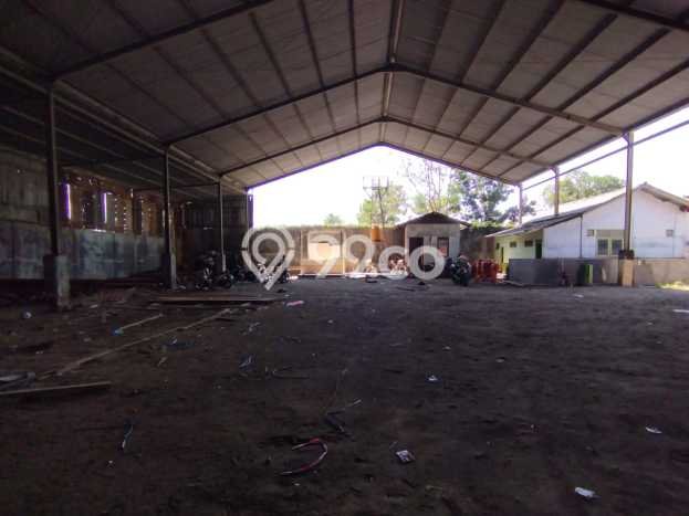 Gudang For Rent Kawasan Perumnas, Luas 1600m², Pusat Komersial, Siap Usaha Gudang For Rent Kawasan Perumnas, Luas 1600m², Pusat Komersial, Siap Usaha