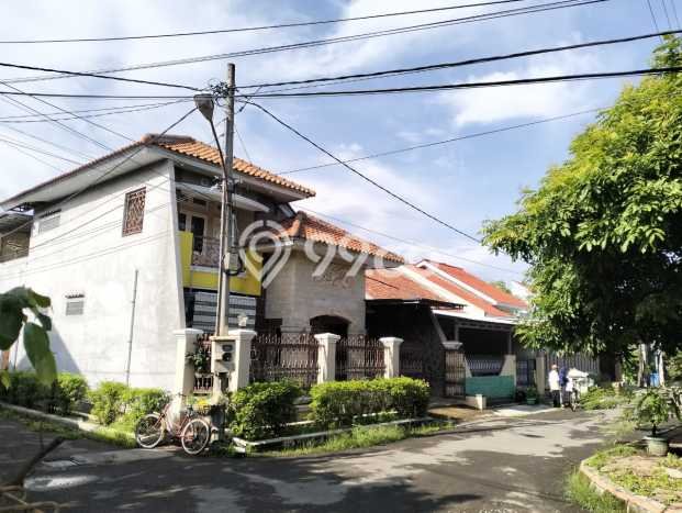 Rumah Tenang area Cirebon Kota, 5 KT, Luas 151m² LB 200m² Rumah Tenang area Cirebon Kota, 5 KT, Luas 151m² LB 200m²