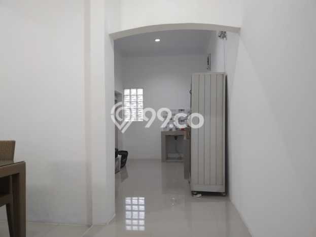 Rumah di Kesambi, Akses ke Pusat Kota, 4 KT, LT 210m² Bangunan 200m² Rumah di Kesambi, Akses ke Pusat Kota, 4 KT, LT 210m² Bangunan 200m²
