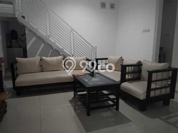 Rumah di Kesambi, Akses ke Pusat Kota, 4 KT, LT 210m² Bangunan 200m² Rumah di Kesambi, Akses ke Pusat Kota, 4 KT, LT 210m² Bangunan 200m²