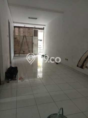 Disewakan segera hunian minimalis strategis 5 Kamar di Kesambi, Cirebon Disewakan segera hunian minimalis strategis 5 Kamar di Kesambi, Cirebon