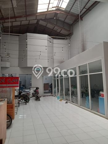 Disewakan Ruko komersial di Kejaksan luas bangunan 500m2 Disewakan Ruko komersial di Kejaksan luas bangunan 500m2