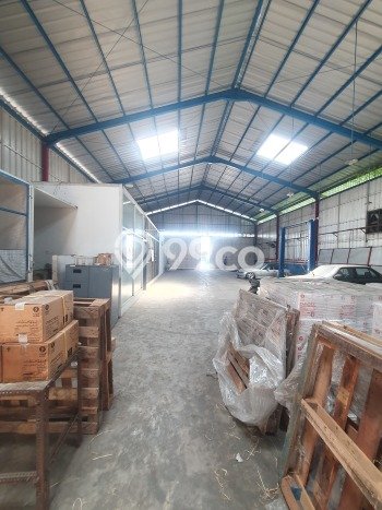 Gudang For Rent di Mundu, Luas 600m², Area Komersial, Siap Operasi Gudang For Rent di Mundu, Luas 600m², Area Komersial, Siap Operasi