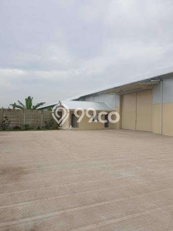 Gudang Area Bisnis di Mundu, Luas 2000m², Pusat Bisnis Gudang Area Bisnis di Mundu, Luas 2000m², Pusat Bisnis